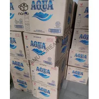 AQUA 1 Box / Air Mineral Aqua Botol 600ml