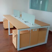 Meja partisi kantor workstation staf 2 4 6 seater sekat kaca QBIC