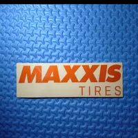 Stiker Maxxis Tires Textline