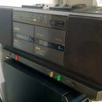 Tape radio jadul Polytron antik dan langka