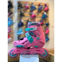 Sepatu Roda Anak Inline Skate Anak Lescaul Pink Bukan Cougar atau Lynx