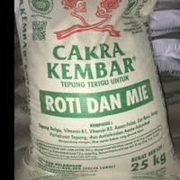 tepung terigu cakra kembar 25 kg