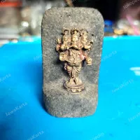 Patung Batu Hitam Dewa Ganesha Tiga Kepala Langka