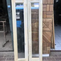 Daun jendela kayu manglid
