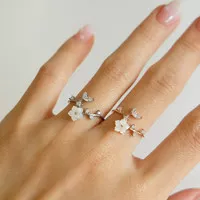 Ballad Flora Zirconia Dainty Ring Cincin Anti Karat