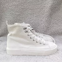 PULL&BEAR SEPATU SNEAKERS PUTIH BARU ORIGINAL ASLI