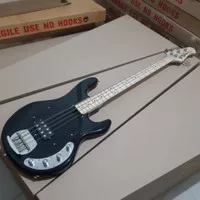 Bass musicman Stingray left-handed/kidal custom preorder