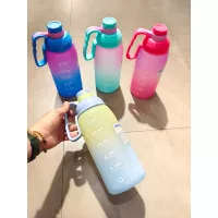 MINISO Botol Minum Sport Plastik Gradasi (1800ml)