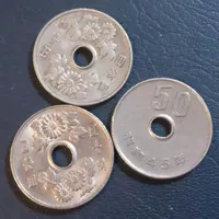 Koin 50 yen Jepang