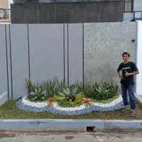 pembuatan taman rumput minimalis / taman rumah / taman minimalis