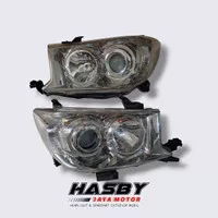 Headlamp Toyota Fortuner 2010 original