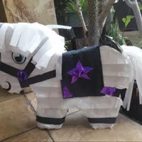 pinata horse/pinata kuda putih/pinata kuda/pinata custom ultah