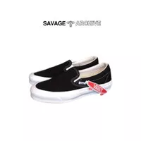 VANS VAULT OG SLIP ON CANVAS BLACK WHITE ( SEPATU VANS SNEAKERS)