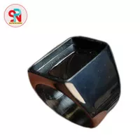 Ring emban cangkang bahan titanium kotak-batu akik permata