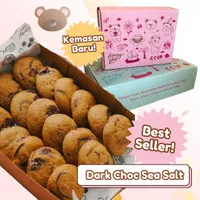 DARK CHOCOLATE SEA SALT COOKIES | Soft Baked Cookies