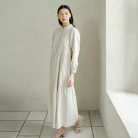 Beatrice Clothing Ara Maxi Dress - Maxi Dress Polos Lengan Panjang