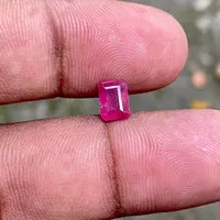 Natural Ruby corundum batu ruby Mozambik africa kotak kecil dim7x5x2.5