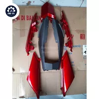 1SET COVER BODY BELAKANG YAMAHA VIXION NVL/VIXION KS 2012-2015 MERAH