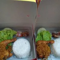 box nasi kertas putih polos / kardus nasi berkat plus daleman isi 100