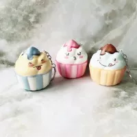 Squishy cupcake