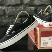 VANS FULL BLACK WHITE MAN OR WOMEN SEPATU COOL