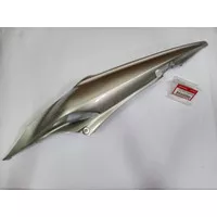 Cover Body Kanan Revo Old Digital Silver 64410KVR600DSM