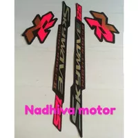 Sticker striping lis les body suzuki skywave nr MOCCA