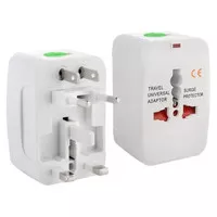 ACE KRISBOW - UNIVERSAL TRAVEL ADAPTOR PUTIH COLOKAN LISTRIK