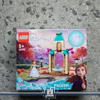 LEGO Disney Frozen 43198 Anna's Castle Courtyard Set