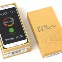 Samsung Replika S4 5,0" REAL QUADCORE + RAM 2 GB + Air Gesture + Smart Scroll + Smart Pause + Smart Stay+ Kamera Jernih