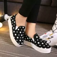 DAC11 SEPATU ANKLE BOOTS SNEAKERS WEDGES FLATSHOES POLKADOT HITAM KECE