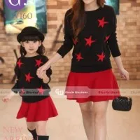 Black Shirt, Red Star & Red Dress - Mom (GW 160) - XXL