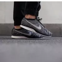 Nike Flyknit Racer Black/White