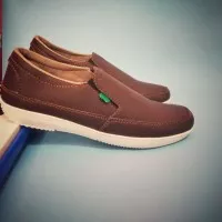 Sepatu Kickers Casual Slop Pria