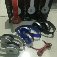 Headphone beats solo HD by dr dre kabel bisa dicopot
