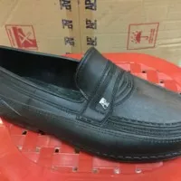 sepatu pantofel karet