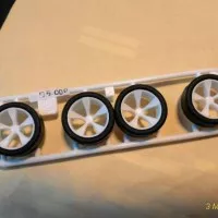 Tamiya Part Velg 5 Spoke & Ban Medium Ori