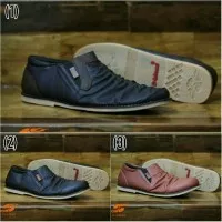 SEPATU CASUAL PRIA D ISLAND ORIGINAL SLIP ON KERUT 3 VARIAN BAGUS