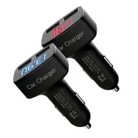 Charger HP di Mobil Dual USB Car Charger Red LED Hitam