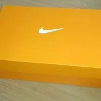 Box Sepatu Nike Kuning Bisa Untuk Bola/Futsal/Sport