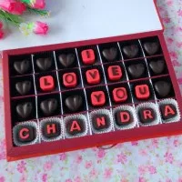 Coklat Valentine / Cokelat Ulangtahun (hardcase 28 sekat)