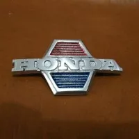 emblem sayap honda c70