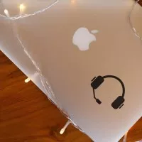 Decal Sticker Macbook Apple Stiker Headset Musik Lagu Laptop