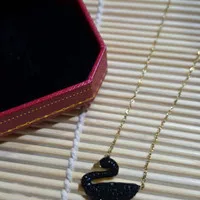 Kalung black Swan new black pendant branded fashion