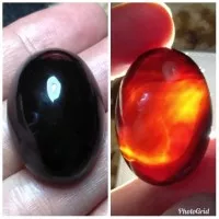 Batu Yaman Wulung Hitam Tembus Warna Merah