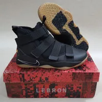 Sepatu Basket Lebron Soldier 11 Black Gum Hitam