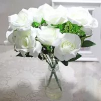 1 SET ISI 2 bunga artificial rose ros mawar shabby chic white PUTIH
