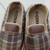 Sepatu cool motif