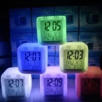 MOODY CLOCK KUBUS BERUBAH 7 WARNA 