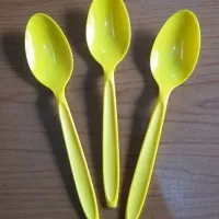 sendok makan plastik / sendok plastik warna kuning